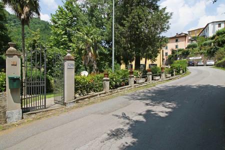 Apartment Poesia Bagni di Lucca Exterior photo